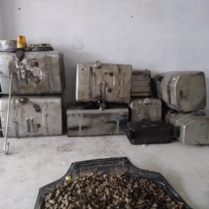 Nissan, Hino, Mitsubishi Diesel Spare Parts (Oil Tanks)